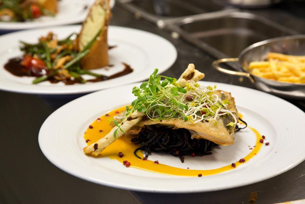 Restaurant-Hotel Maien 罗拉赫 外观 照片